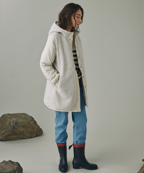 AIGLE（エーグル）の「DUPONT SORONA中綿 撥水 インサレーション リバーシブル キルティングボアジャケット（ダウンジャケット/コート・レディース・ブラック/グレー/ライトグレー・38/36/40）」の10枚目の写真