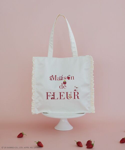 Maison de FLEUR いちご新聞　フリルトートバッグ　サンリオ ピンク いちご新聞 フリルトートバッグ（トートバッグ）｜sanrio