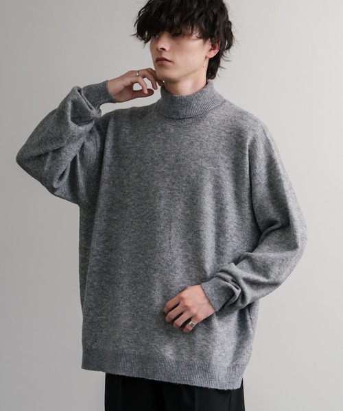 オーバーサイズ ウール混メランジタートルネックプルオーバーニット