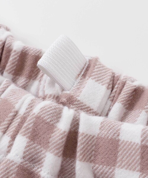 BeBe(ベベ)の「【お揃い】ネルギンガムチェックギャザーキュロットパンツ(80~100cm)(その他ベビーウェア・キッズ・ブラック系その他/ピンク系その他・90cm/100cm/80cm)」の12枚目の写真