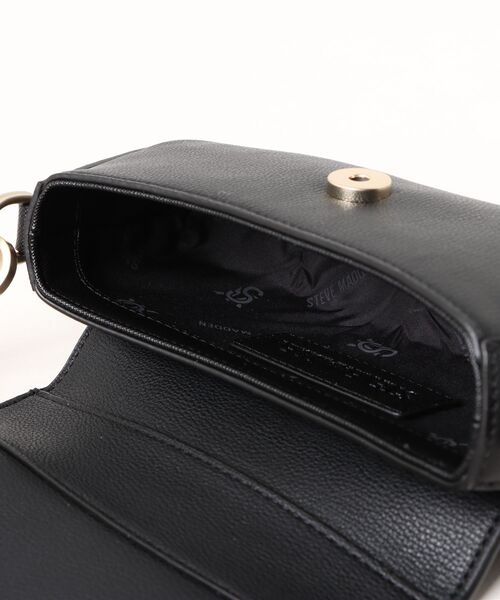 STEVE MADDEN（スティーブマデン）の「ラウンドフラップショルダーバッグ/S.MADDEN BTAIGA-VA（ショルダーバッグ・レディース・ブラック×ゴールド/ベージュ系その他・F）」の10枚目の写真