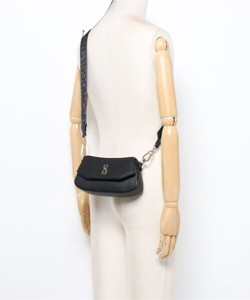 STEVE MADDEN（スティーブマデン）の「ラウンドフラップショルダーバッグ/S.MADDEN BTAIGA-VA（ショルダーバッグ・レディース・ブラック×ゴールド/ベージュ系その他・F）」の12枚目の写真