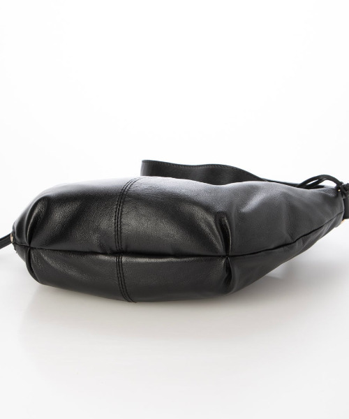 ATLANTA（アトランタ）の「アトランタ ATLANTA / やぎ革軽量ハーフムーンショルダー（ショルダーバッグ・レディース・ベージュ/シルバー系その他3/ブラック/カーキ・FREE）」の18枚目の写真