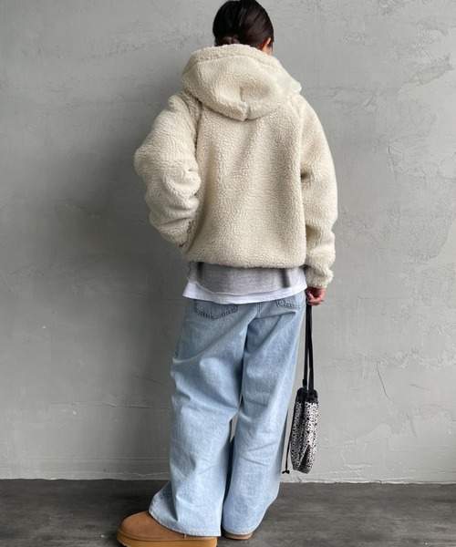 GYMPHLEX（ジムフレックス）の「[GYMPHLEX/ジムフレックス] ショート丈 ボアフードパーカー（ブルゾン・レディース・グレー/オフホワイト/ネイビー・14）」の15枚目の写真