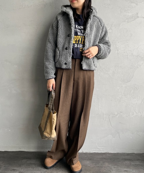 GYMPHLEX（ジムフレックス）の「[GYMPHLEX/ジムフレックス] ショート丈 ボアフードパーカー（ブルゾン・レディース・グレー/オフホワイト/ネイビー・14）」の5枚目の写真