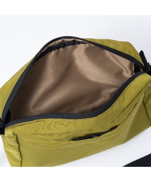 BEAMS DESIGN(ビームス デザイン)の「BEAMSDESIGN(ビームスデザイン)Diagonal ショルダーバッグ(ショルダーバッグ・メンズ・ブラック/カーキ/オリーブ/ネイビー・FREE)」の15枚目の写真