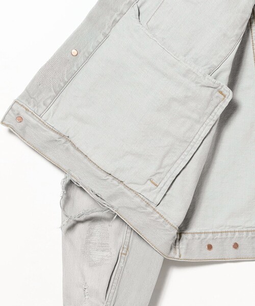 BEAMS(ビームス)の「ワイドショート ダメージ デニム ジャケット(デニムジャケット・メンズ・グレー/インディゴブルー・XL/L/M/S)」の7枚目の写真