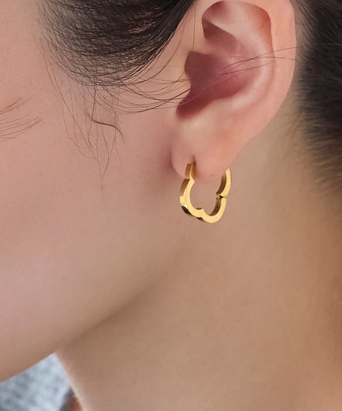 Phoebe（フィービィー）の「【金属アレルギー対応】ストレートワンタッチフープピアス/サージカルステンレス（片耳）（ピアス（片耳用）・レディース・シルバー系2/ゴールド系1/シルバー系1/ゴールド系2・FREE）」の9枚目の写真