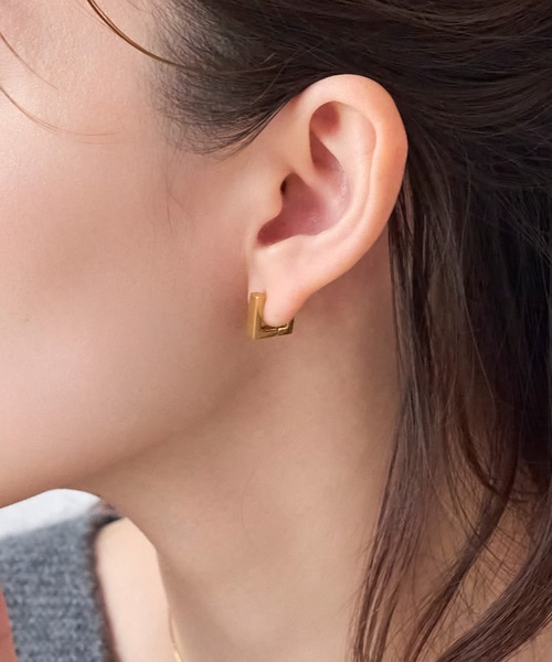 Phoebe（フィービィー）の「【金属アレルギー対応】ストレートワンタッチフープピアス/サージカルステンレス（片耳）（ピアス（片耳用）・レディース・シルバー系2/ゴールド系1/シルバー系1/ゴールド系2・FREE）」の18枚目の写真