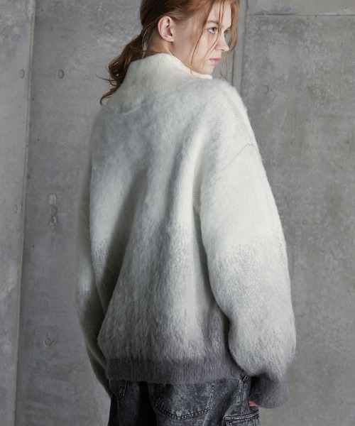 SERACE(セラス)の「【SERACE】Loose shaggy gradation drivers knit / ルーズシャギーグラデーションドライバーズニット(ニット/セーター・メンズ・ホワイト/ブラック/ブルー・L/M/S)」の8枚目の写真