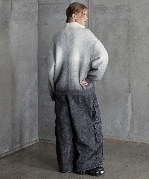 SERACE(セラス)の「【SERACE】Loose shaggy gradation drivers knit / ルーズシャギーグラデーションドライバーズニット(ニット/セーター・メンズ・ホワイト/ブラック/ブルー・L/M/S)」の21枚目の写真