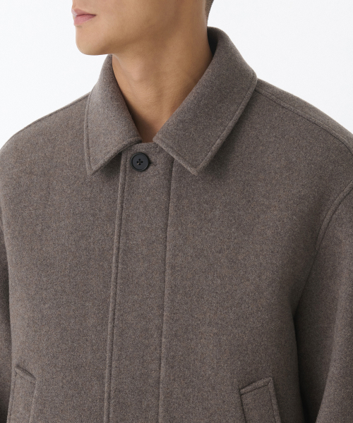 MUSINSA STANDARD（ムシンサスタンダード）の「カシミヤブレンドオーバーサイズミニマルブルゾンジャケット[トープ]（ブルゾン・メンズ・その他・MEDIUM/LARGE/X-LARGE/XX-LARGE）」の3枚目の写真