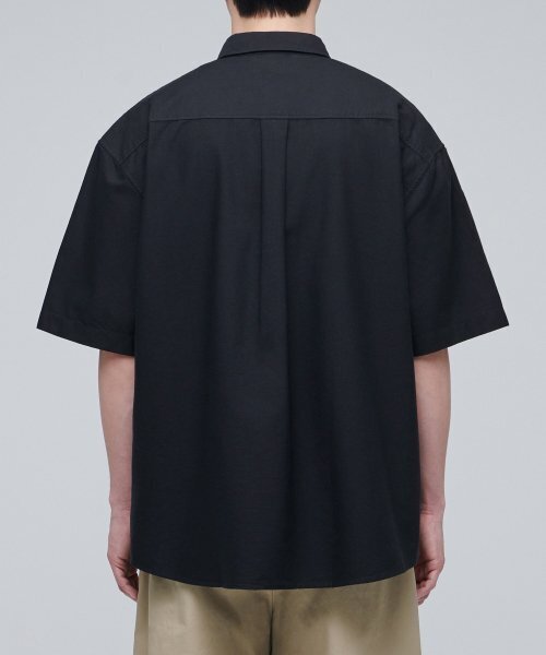 MUSINSA STANDARD（ムシンサスタンダード）の「特大オックスフォード半袖シャツ[ブラック]（シャツ/ブラウス・メンズ・その他・SMALL/MEDIUM/LARGE/X-LARGE/XX-LARGE）」の8枚目の写真