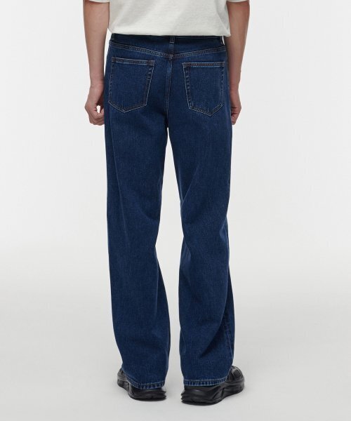 MUSINSA STANDARD（ムシンサスタンダード）の「裏起毛ワイドデニムパンツ [ミディアムインディゴ]（デニムパンツ・メンズ・その他・40/38/42/36/34/32/29/30/31/33/26/27/28）」の2枚目の写真