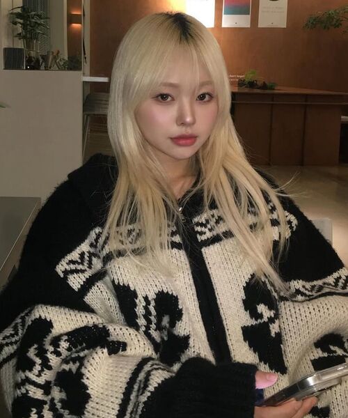 ROCKCAKE(ロックケーキ)の「Flower Cowichan Cardigan - Black/Beige(カーディガン/ボレロ・レディース・その他・SMALL)」の9枚目の写真