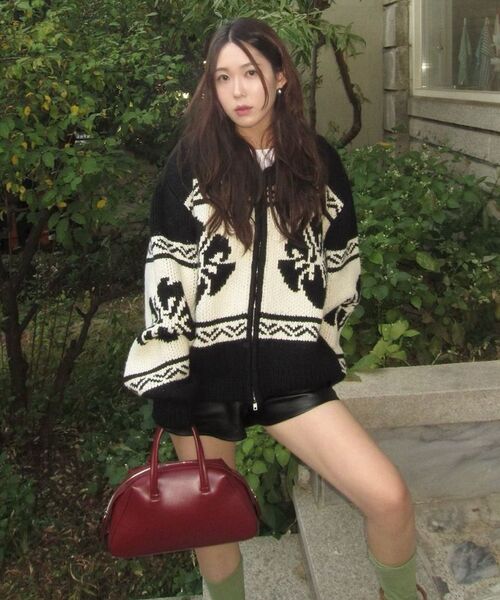 ROCKCAKE(ロックケーキ)の「Flower Cowichan Cardigan - Black/Beige(カーディガン/ボレロ・レディース・その他・SMALL)」の14枚目の写真