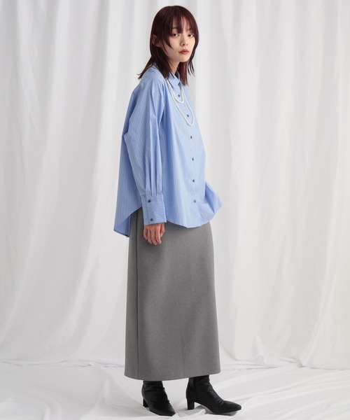 mysty woman（ミスティウーマン）の「ラウンドヘムレギュラーカラーシャツ 634889（シャツ/ブラウス・レディース・ブルー系その他/オフホワイト/サックスブルー・FREE）」の17枚目の写真