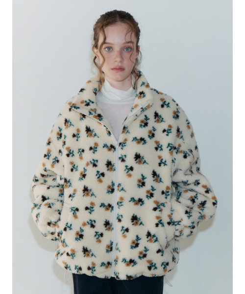 ETMON（エトモン）の「Pattern Fleece Quilted Jacket, Cream Beige（その他アウター・レディース・その他・F）」の3枚目の写真