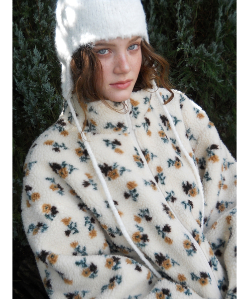 ETMON（エトモン）の「Pattern Fleece Quilted Jacket, Cream Beige（その他アウター・レディース・その他・F）」の4枚目の写真