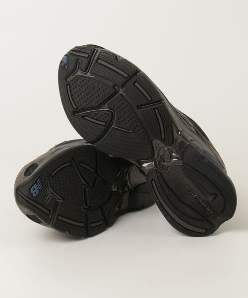 NEW BALANCE(ニューバランス)の「Abzorb 2010(スニーカー・メンズ・ダークグレー・22.0cm/22.5cm/23.0cm/23.5cm/24.0cm/24.5cm/25.0cm/25.5cm/26.0cm/26.5cm/27.0cm/27.5cm/28.0cm/28.5cm/29.0cm/30.0cm)」の5枚目の写真