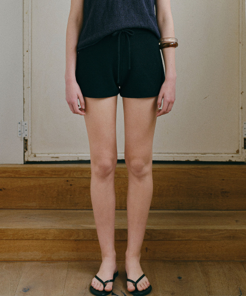 ANDNEEDS(アンドニーズ)の「Summer knit shorts (black)(その他パンツ・レディース・その他・FREE)」の1枚目の写真