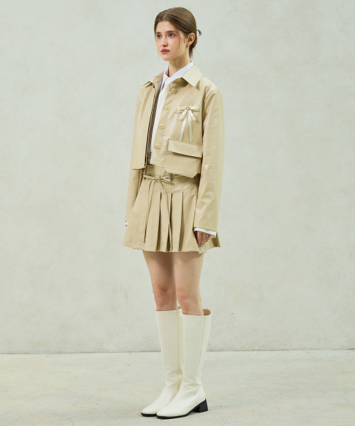 ARI(アリ)の「MOLLY LEATHER CROP JACKET / BEIGE(ライダースジャケット・レディース・ベージュ・FREE)」の3枚目の写真