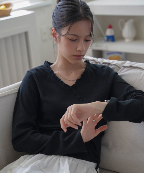 DEHEVE（デヘヴェ）の「Wrap Frill Long Sleeve [Black]（その他トップス・レディース・ブラック・FREE）」の5枚目の写真