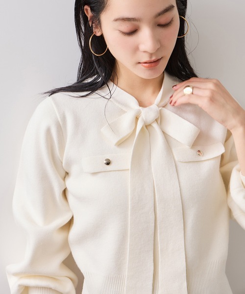 VIS（ビス）の「ニットリボン付きプルオーバー（ニット/セーター・レディース・オフホワイト/ブラック/ブルー系その他・FREE）」の2枚目の写真