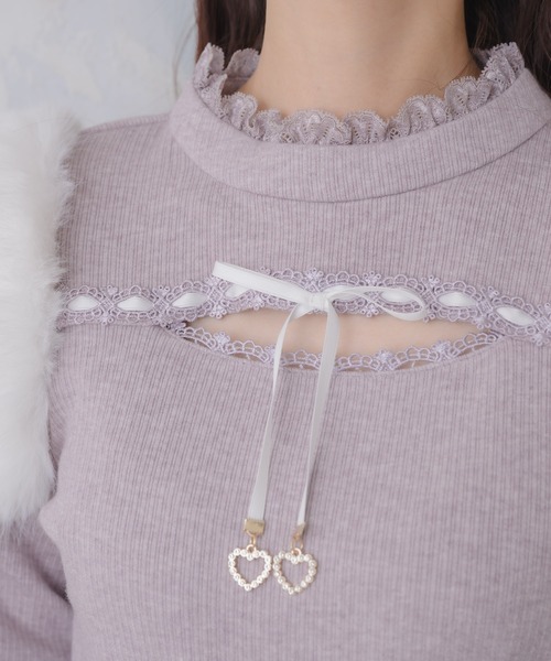 couture BY ROJITA（クチュールバイロジータ）の「ファーショルダートップス（Tシャツ/カットソー・レディース・パープル/ホワイト/ブラック・FREE）」の19枚目の写真