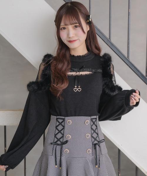 couture BY ROJITA（クチュールバイロジータ）の「ファーショルダートップス（Tシャツ/カットソー・レディース・パープル/ホワイト/ブラック・FREE）」の22枚目の写真