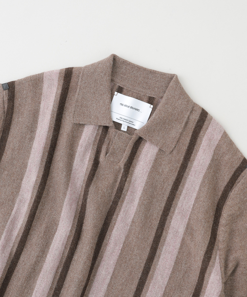 THE INOUE BROTHERS(ザイノウエブラザーズ)の「THE INOUE BROTHERS / ザ イノウエブラザーズ Collar Neck Sweater(ニット/セーター・メンズ・ベージュ系その他/カーキ・MEDIUM/LARGE)」の6枚目の写真