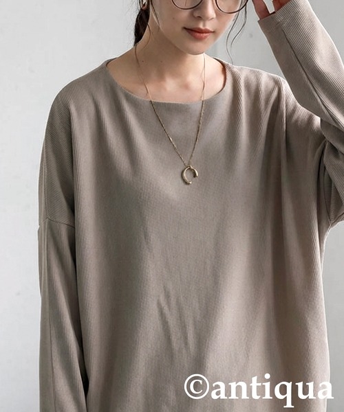antiqua(アンティカ)の「シュッと美 起毛 リブ トップス(Tシャツ/カットソー・レディース・ブルー/ブラック系その他/グレー系その他/ブラック/アイボリー/レッド系その他/レッド/パープル系その他/ベージュ系その他/ホワイト系その他/パープル/ブルー系その他/ベージュ/ダークグレー・ONESIZE)」の8枚目の写真