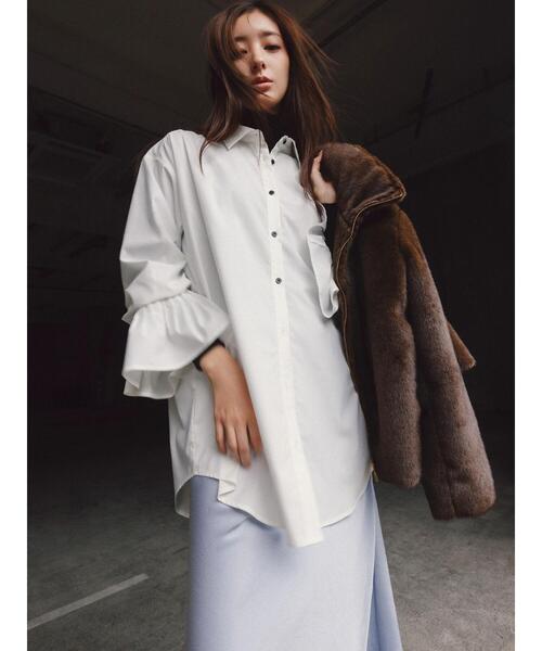 Te chichi(テチチ)の「【宮本茉由着用】ピンタックフレアカフスシャツ(シャツ/ブラウス・レディース・オフホワイト/サックスブルー・F)」の2枚目の写真