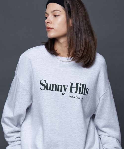 STAFF ONLY(スタッフオンリー)の「SUNNY HILLS SWEATSHIRTS 2 (MELANGE WHITE)(スウェット・レディース・その他・SMALL/LARGE)」の1枚目の写真