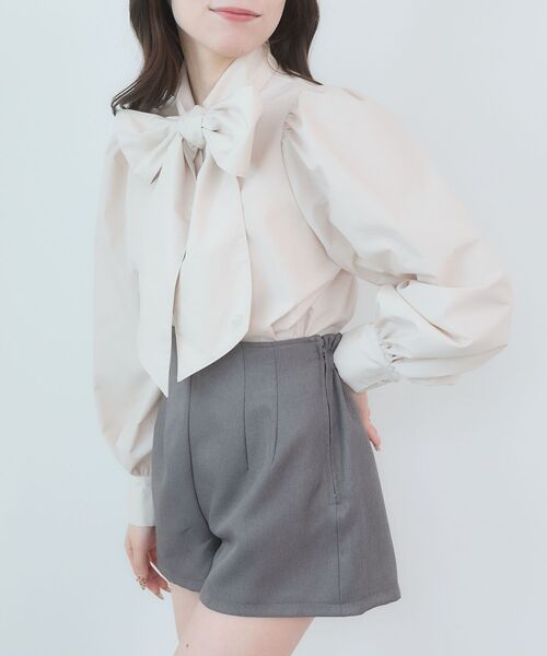 MAJESTIC LEGON(マジェスティックレゴン)の「バリエボウタイブラウス(シャツ/ブラウス・レディース・ホワイト系その他2/ブルー/オフホワイト/ホワイト系その他/ピンク・MEDIUM)」の19枚目の写真