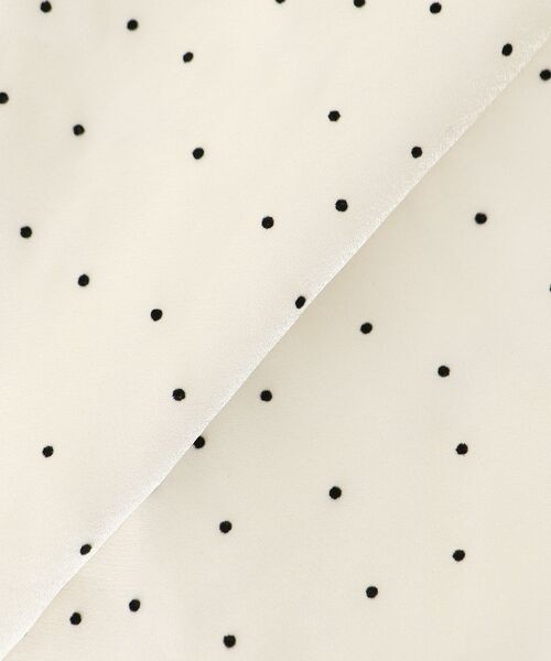 MAJESTIC LEGON(マジェスティックレゴン)の「バリエボウタイブラウス(シャツ/ブラウス・レディース・ホワイト系その他2/ブルー/オフホワイト/ホワイト系その他/ピンク・MEDIUM)」の11枚目の写真