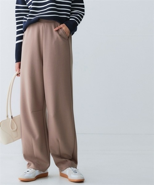 nissen(ニッセン)の「なめらかポンチ素材バレルレッグパンツ(セットアップ可能)<大きいサイズ有>(その他パンツ・レディース・チャコールグレー/ダークグリーン/モカ/ブラック・LL/L/M/S/3L)」の3枚目の写真