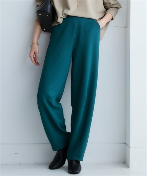 nissen(ニッセン)の「なめらかポンチ素材バレルレッグパンツ(セットアップ可能)<大きいサイズ有>(その他パンツ・レディース・チャコールグレー/ダークグリーン/モカ/ブラック・LL/L/M/S/3L)」の4枚目の写真