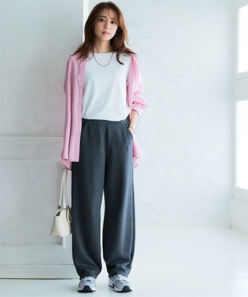 nissen(ニッセン)の「なめらかポンチ素材バレルレッグパンツ(セットアップ可能)<大きいサイズ有>(その他パンツ・レディース・チャコールグレー/ダークグリーン/モカ/ブラック・LL/L/M/S/3L)」の6枚目の写真