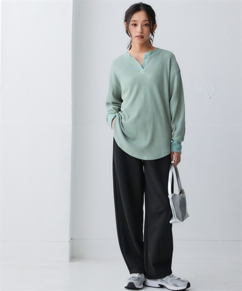 nissen(ニッセン)の「なめらかポンチ素材バレルレッグパンツ(セットアップ可能)<大きいサイズ有>(その他パンツ・レディース・チャコールグレー/ダークグリーン/モカ/ブラック・LL/L/M/S/3L)」の13枚目の写真