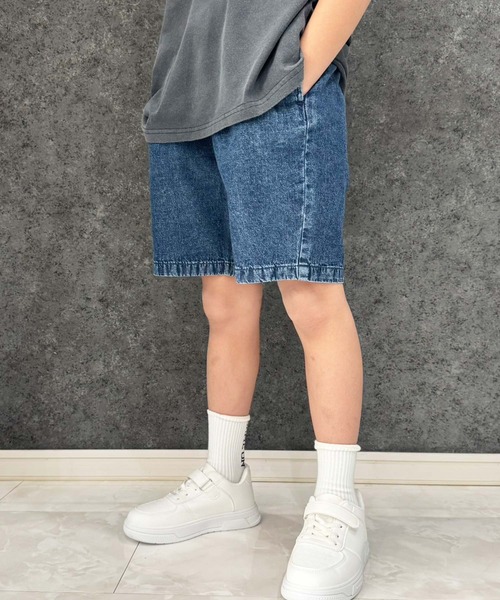 SHISKY(シスキー)の「ケミカルウォッシュ デニム ハーフパンツ(デニムパンツ・キッズ・ブルー/ブラック・110/120/130/140/150/160)」の2枚目の写真