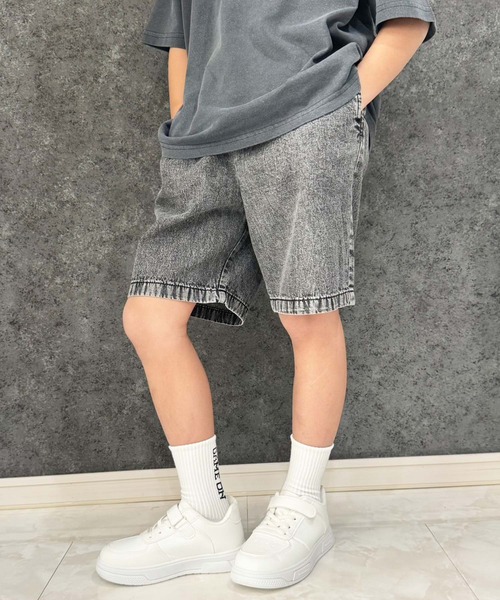 SHISKY(シスキー)の「ケミカルウォッシュ デニム ハーフパンツ(デニムパンツ・キッズ・ブルー/ブラック・110/120/130/140/150/160)」の1枚目の写真