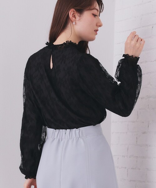 index(インデックス)の「フリルハイネックレーストップス【洗濯機OK】(シャツ/ブラウス・レディース・オフホワイト/ブラック/ベージュ系その他7・42/40/38/36)」の8枚目の写真