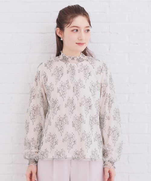 index(インデックス)の「フリルハイネックレーストップス【洗濯機OK】(シャツ/ブラウス・レディース・オフホワイト/ブラック/ベージュ系その他7・42/40/38/36)」の16枚目の写真