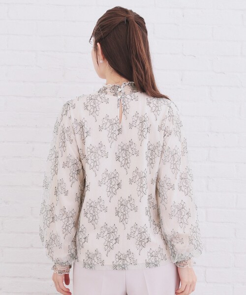 index(インデックス)の「フリルハイネックレーストップス【洗濯機OK】(シャツ/ブラウス・レディース・オフホワイト/ブラック/ベージュ系その他7・42/40/38/36)」の18枚目の写真