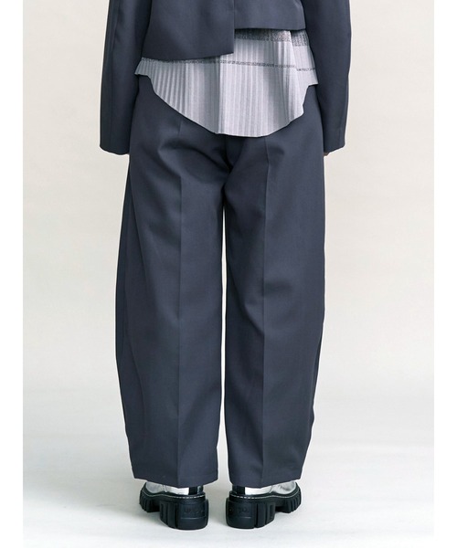 UN3D.(アンスリード)の「SIDE PLEATS PANTS / サイドプリーツパンツ(その他パンツ・レディース・ブラック/グレー・36/38)」の4枚目の写真