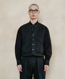 MEN IN JUNGLE（マンインジャングル）の「FR コントラストベスト - ブラック（ベスト）」