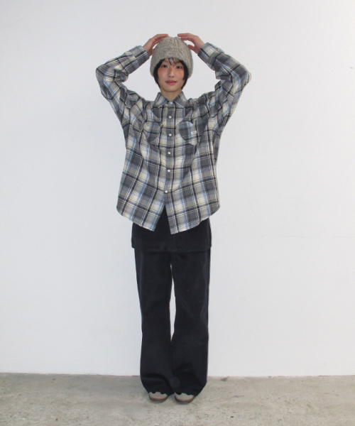 RONRON(ロンロン)の「HEART POCKET CORDUROY SKIRT LAYERED PANTS NAVY(その他パンツ・レディース・その他・S/M)」の5枚目の写真