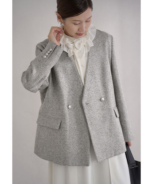 IENA(イエナ)の「&NAVY ツィーディーダブルジャケット(ノーカラージャケット・レディース・ベージュ/ネイビー・36/38)」の7枚目の写真