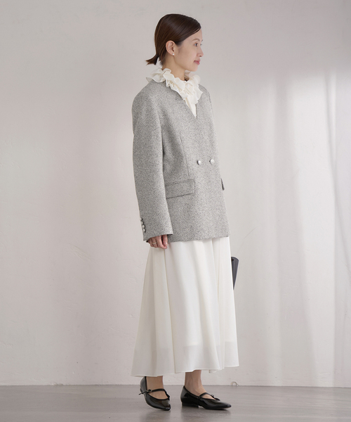 IENA(イエナ)の「&NAVY ツィーディーダブルジャケット(ノーカラージャケット・レディース・ベージュ/ネイビー・36/38)」の15枚目の写真